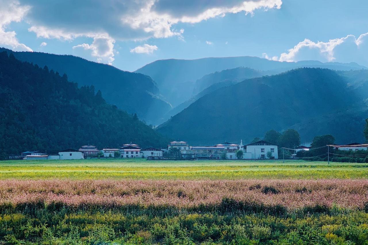 Shangri-La Dala Pasture Hotel Deqen ภายนอก รูปภาพ
